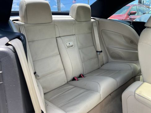 Used 2010 Volkswagen Eos Komfort FWD image 15