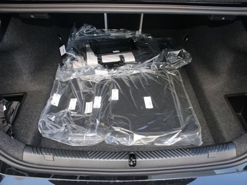 Used 2026 BMW 530i w/ M Sport Package RWD image 26
