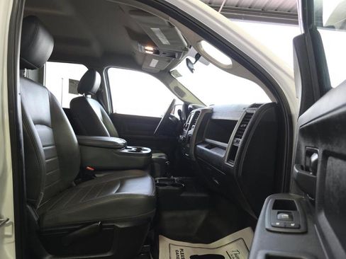 Used 2018 RAM 2500 Tradesman w/ Protection Group image 7