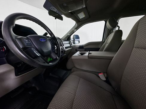 Used 2019 Ford F350 XLT image 19