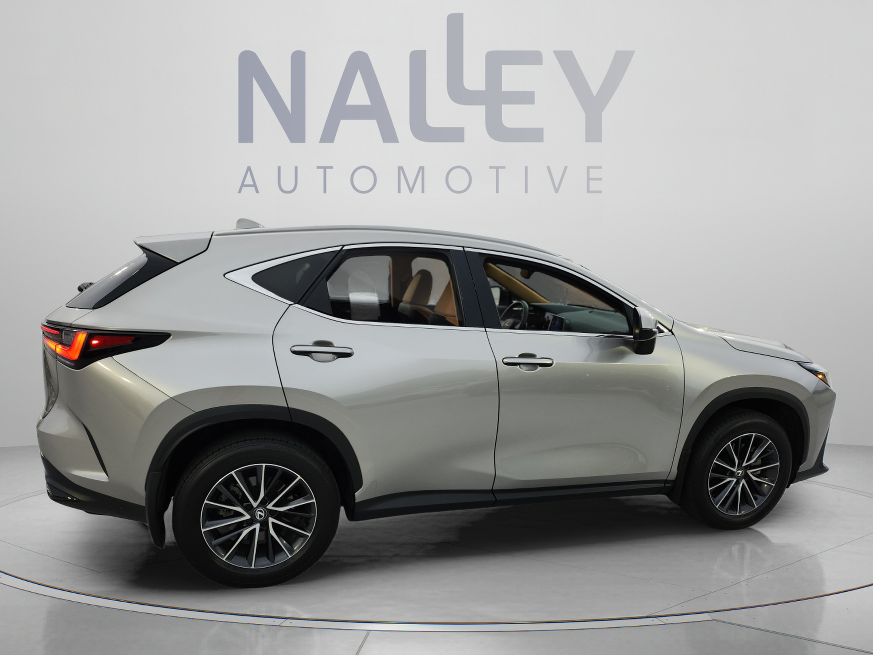 Certified 2025 Lexus NX 250 FWD w/ Accessory Package (2T) image 6