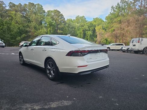 Used 2024 Honda Accord EX image 7