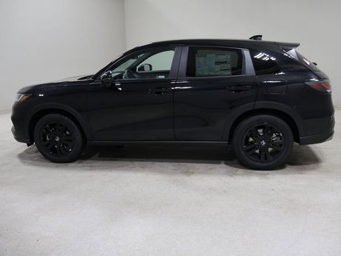 New 2026 Honda HR-V Sport image 4