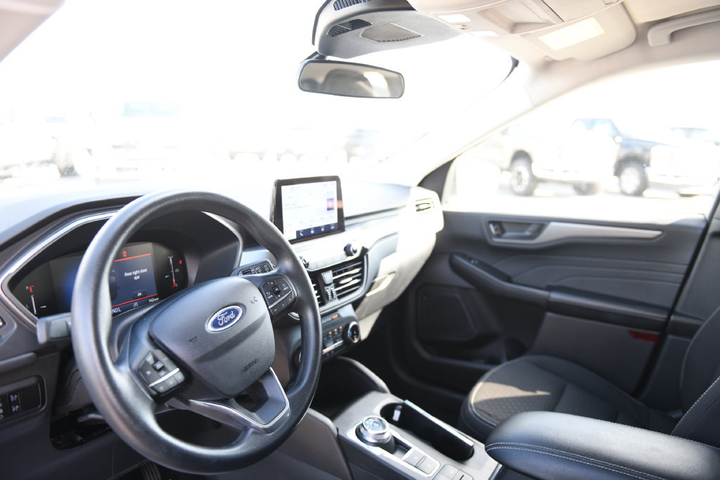 Used 2025 Ford Escape Active FWD image 17