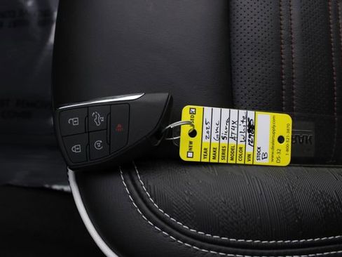 Used 2025 GMC Sierra 1500 AT4X image 10