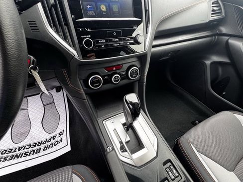 Used 2023 Subaru Crosstrek 2.0i Premium image 18