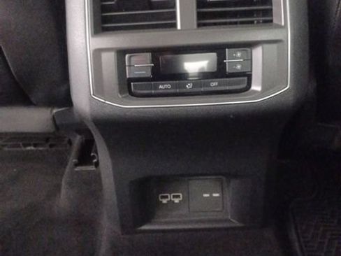 Used 2019 Volkswagen Atlas SEL FWD image 13