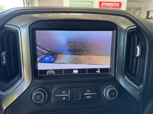Used 2020 Chevrolet Silverado 1500 RST AWD/4WD image 25