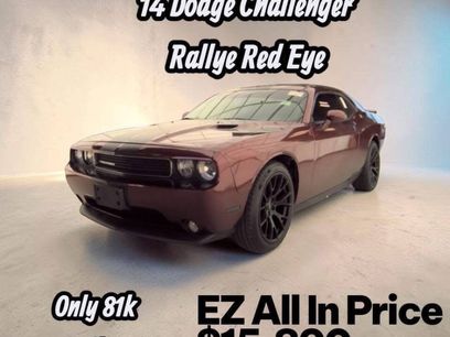 Used 2014 Dodge Challenger SXT