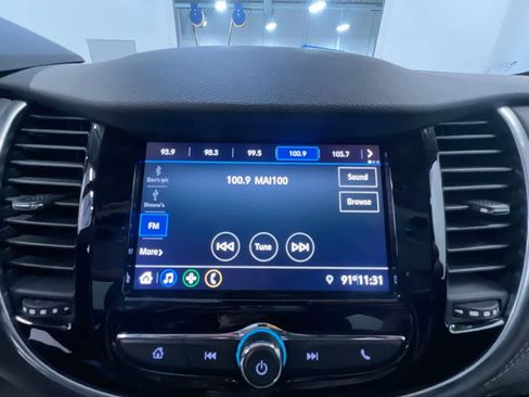 Used 2020 Chevrolet Trax Premier FWD image 26
