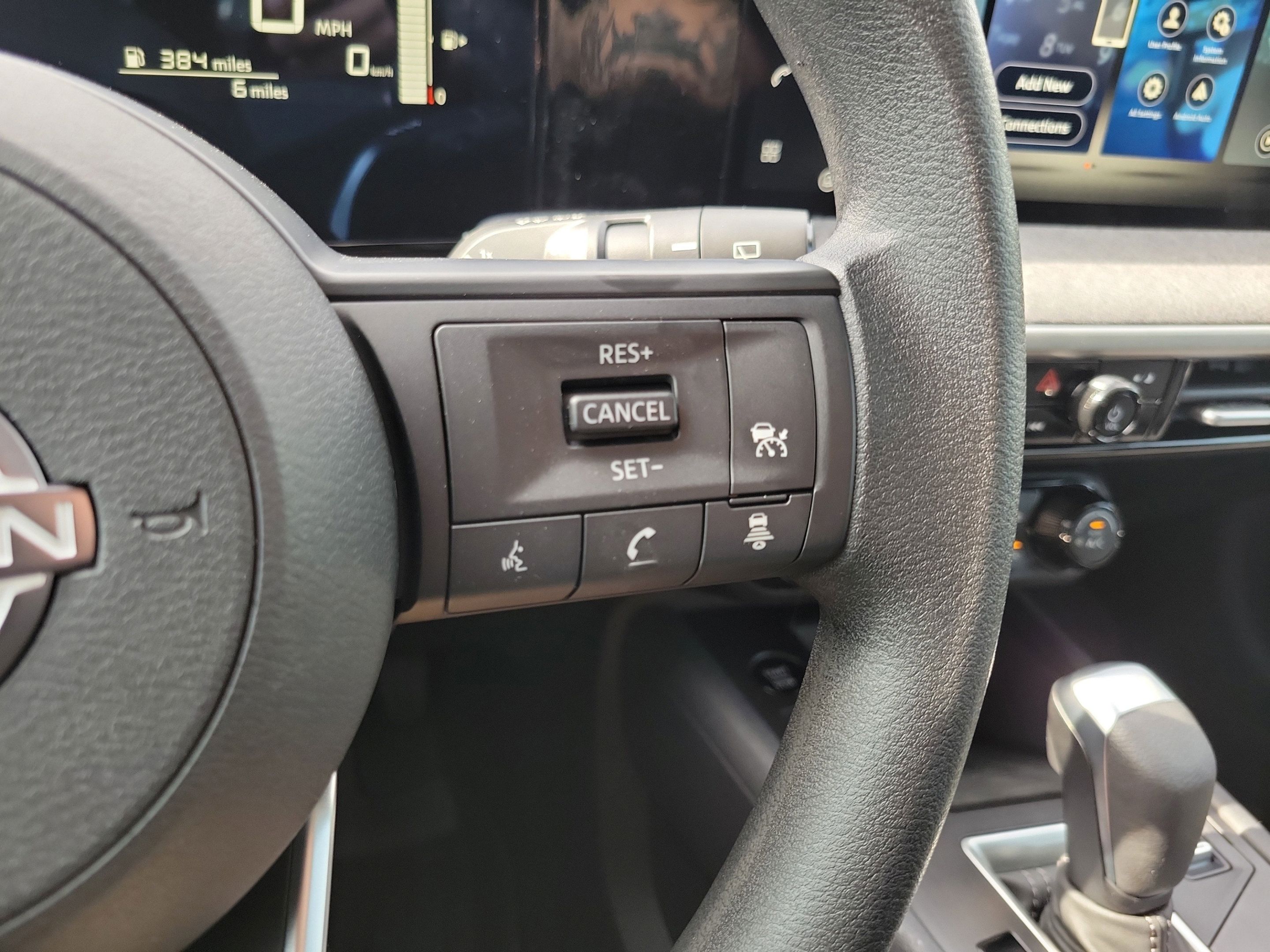 Used 2026 Nissan Kicks SV w/ SV Premium Package FWD image 19