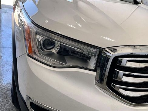 Used 2019 GMC Acadia SLT AWD/4WD image 32