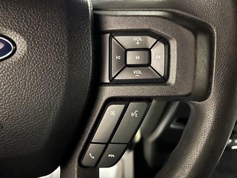 Used 2015 Ford F150 XLT image 28