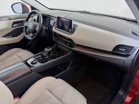 Certified 2025 Nissan Rogue SV AWD/4WD image 26