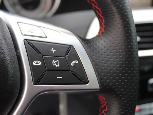 Used 2013 Mercedes-Benz C 250 Sedan image 17