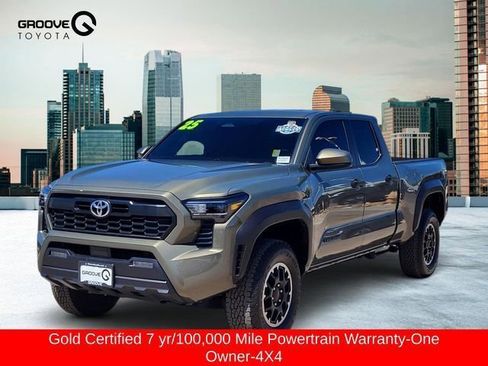 Used 2025 Toyota Tacoma TRD Off-Road image 1