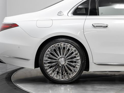 Used 2024 Mercedes-Benz Maybach S 680 4MATIC image 16