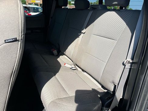 Used 2018 Ford F150 XLT w/ Equipment Group 302A Luxury AWD/4WD image 20