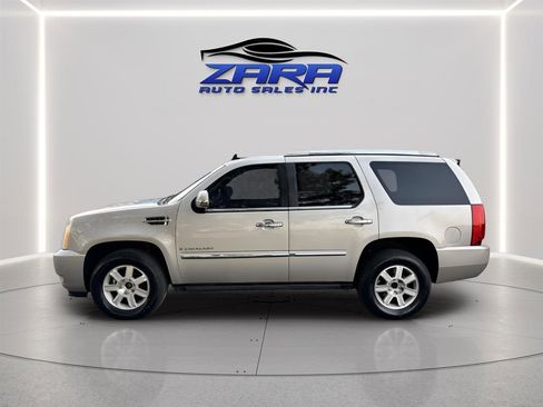 Used 2008 Cadillac Escalade AWD image 3