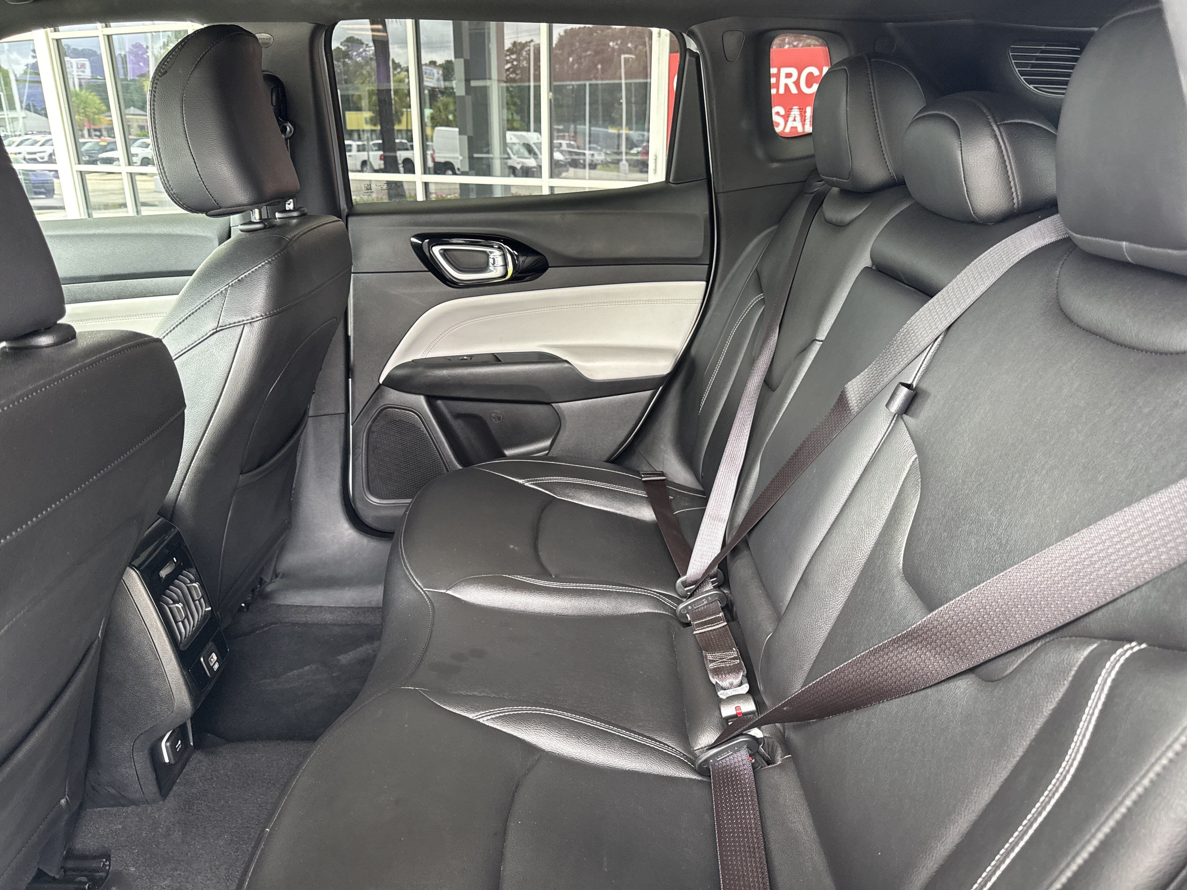Used 2025 Jeep Compass Limited AWD/4WD image 28