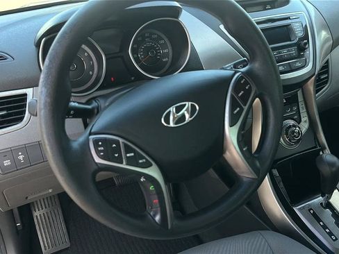 Used 2013 Hyundai Elantra GLS w/ Preferred Pkg FWD image 34