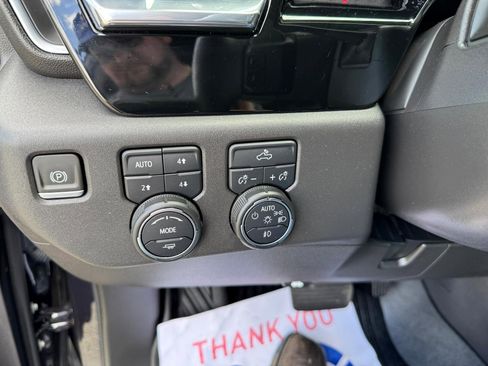 Certified 2024 Chevrolet Silverado 1500 LT Trail Boss w/ Convenience Package II image 21