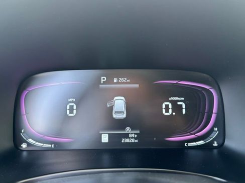 Used 2023 Kia Soul LX image 10