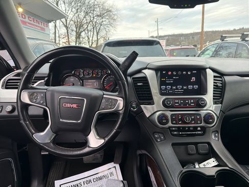 Used 2016 GMC Yukon XL SLT w/ Open Road Package image 24
