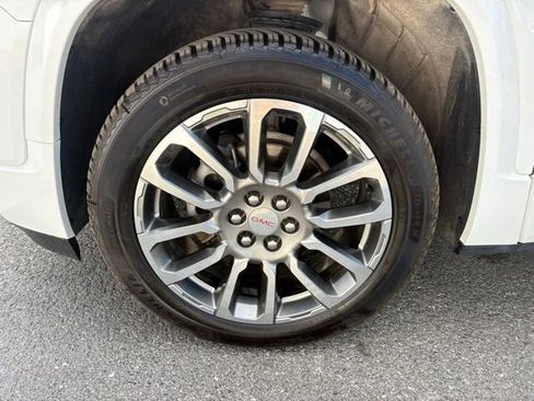 Used 2023 GMC Acadia Denali AWD/4WD image 6