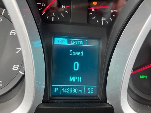 Used 2014 Chevrolet Equinox LT w/ Driver Convenience Package FWD image 17