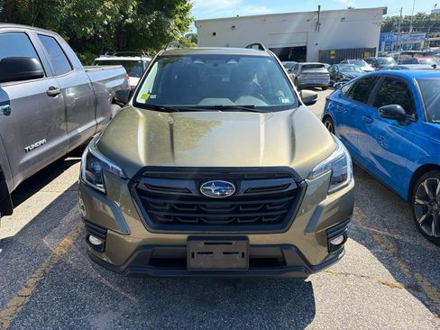Used 2023 Subaru Forester Limited AWD/4WD image 6