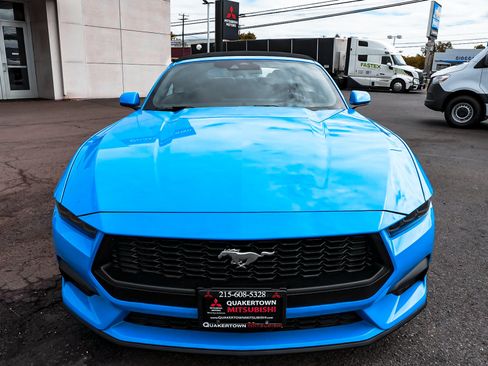 Used 2025 Ford Mustang Premium RWD image 3