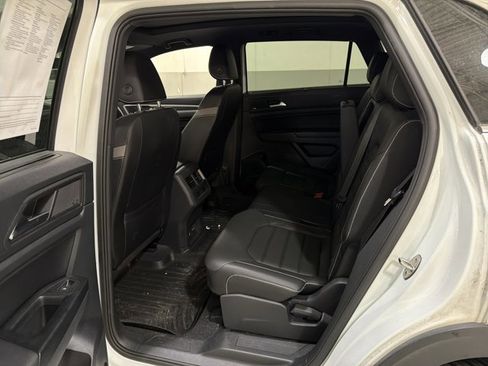 Used 2020 Volkswagen Atlas Cross Sport SEL Premium R-Line image 8