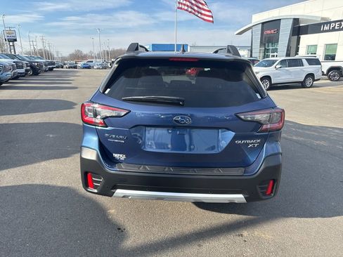 Used 2022 Subaru Outback Limited XT w/ Popular Package #2 image 4