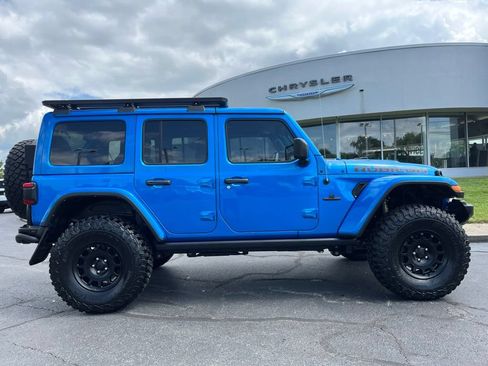 Used 2022 Jeep Wrangler Unlimited Rubicon w/ LED Lighting Group AWD/4WD image 58