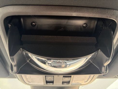 Used 2025 Honda Odyssey Sport-L image 38