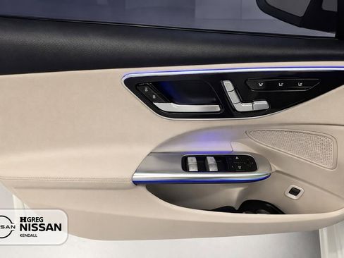 Used 2023 Mercedes-Benz C 300 Sedan w/ Exclusive Trim Package image 15