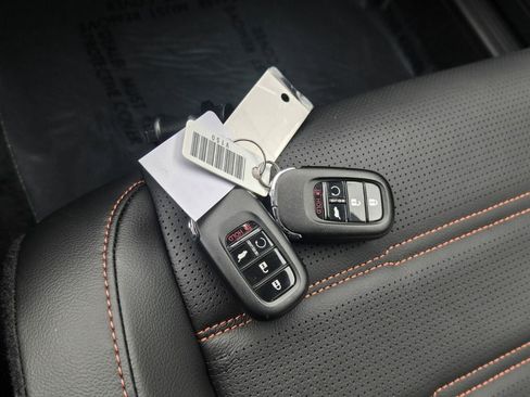 Used 2025 Honda CR-V Sport-L image 18