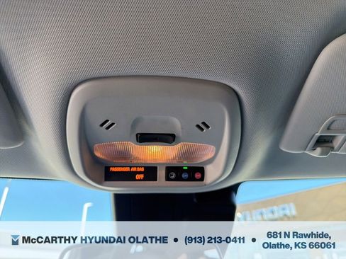 Used 2024 Chevrolet Trax LT w/ Driver Confidence Package FWD image 28