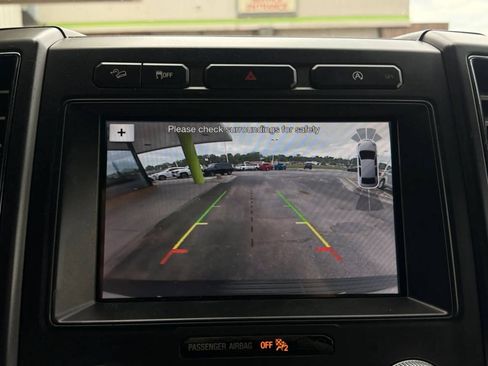 Used 2019 Ford Expedition Max Limited AWD/4WD image 9