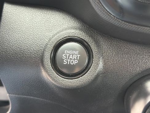 Used 2023 Hyundai Venue Limited w/ Cargo Package image 14