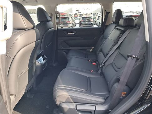 New 2026 Nissan Armada SV image 16