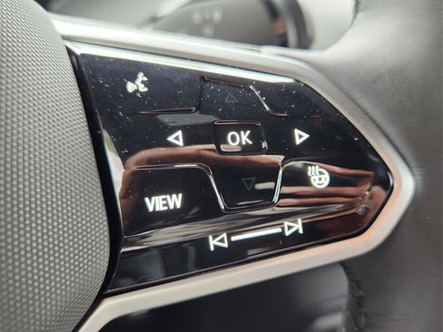 New 2025 Volkswagen ID. Buzz Pro S image 18