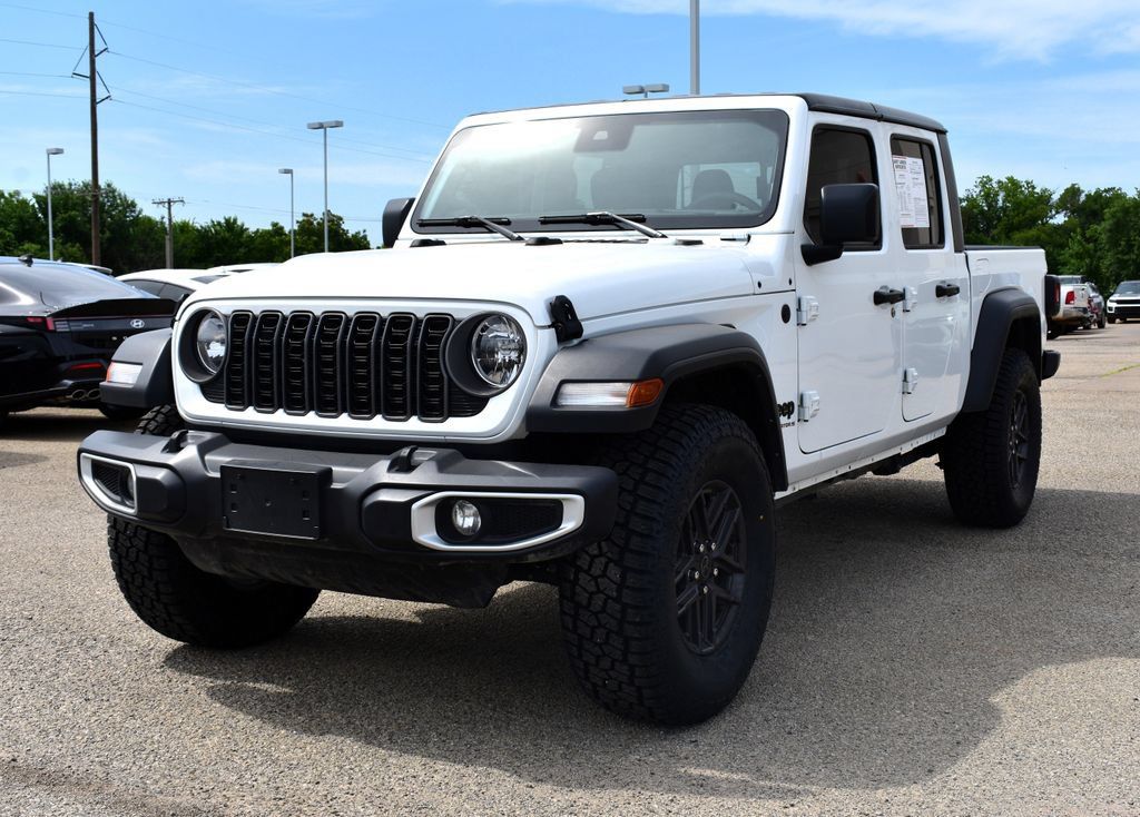 Used 2025 Jeep Gladiator Sport AWD/4WD image 1