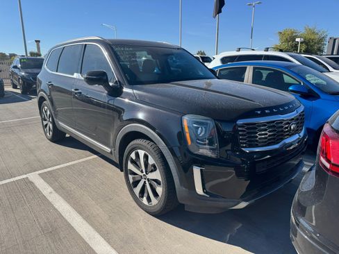 Certified 2021 Kia Telluride S image 5
