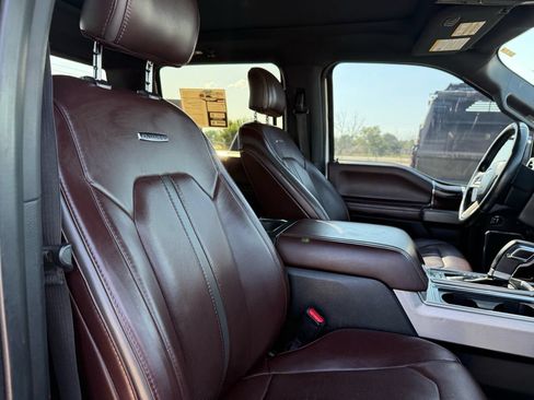 Used 2017 Ford F150 Platinum w/ Technology Package AWD/4WD image 15