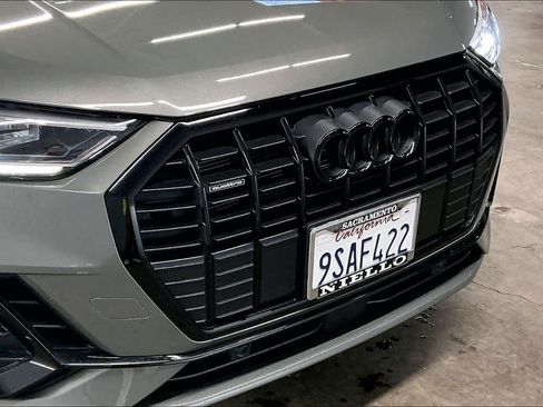 Used 2025 Audi Q3 2.0T Premium w/ Convenience Package image 32