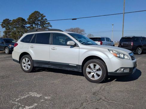 Used 2012 Subaru Outback 2.5i Limited image 3