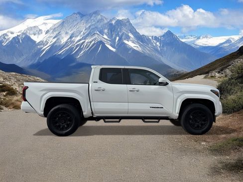 Certified 2025 Toyota Tacoma SR5 image 6