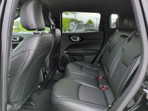 New 2026 Jeep Compass Latitude AWD/4WD image 13